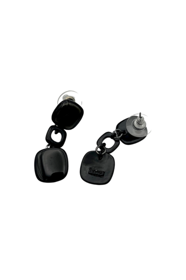 boucles d oreilles carrés noirs émaillés 2