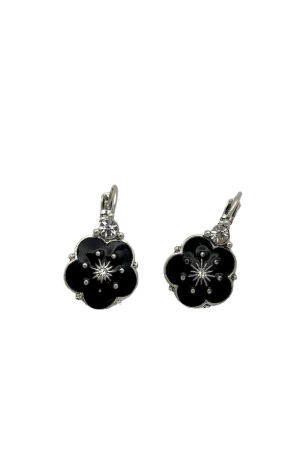 boucles d oreilles élégance noire 1